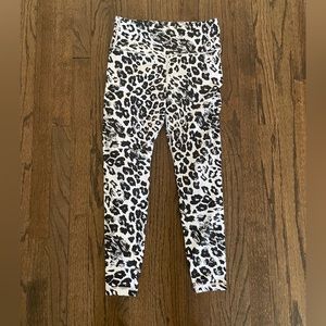 Lilybod black and white leopard leggings
